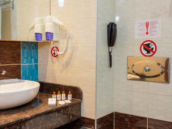 Tac Premier Hotel & Spa : photo 2 de la chambre chambre double standard avec baignoire balnéo