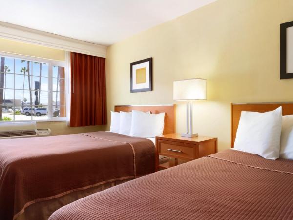 Howard Johnson by Wyndham San Diego Sea World : photo 4 de la chambre chambre 2 lits queen-size - non-fumeurs