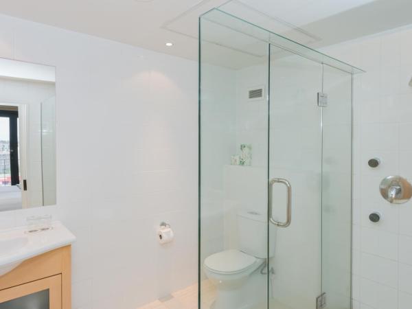 Copthorne Hotel Auckland City : photo 7 de la chambre chambre lit king-size supérieure avec vue sur le port