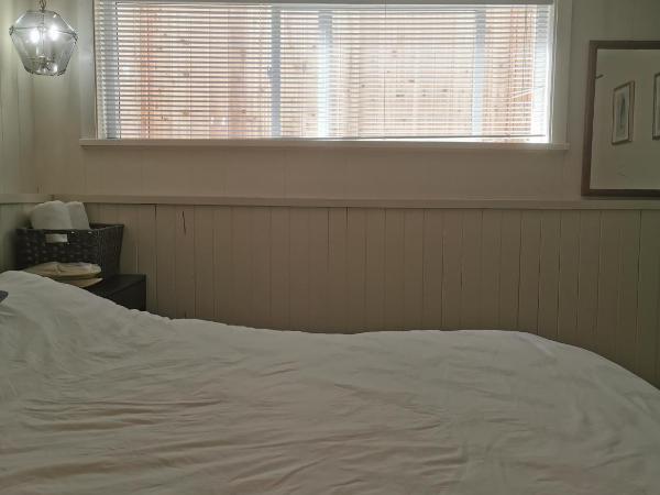 John's House in Vancouver West : photo 9 de la chambre chambre double Économique