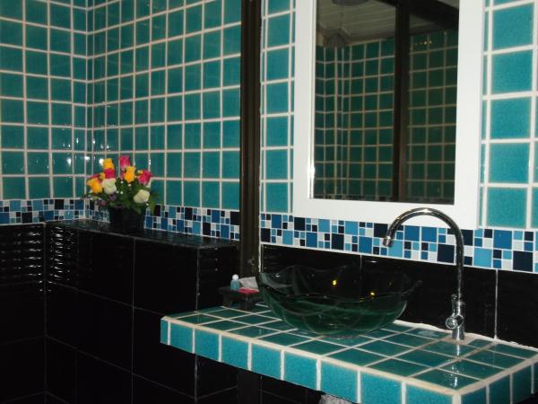 Lanta Paragon : photo 3 de la chambre chambre double standard climatisée