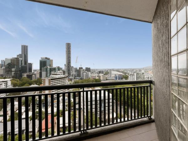 Hotel Grand Chancellor Brisbane : photo 7 de la chambre superior king suite high floor with balcony
