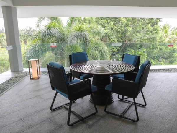 InterContinental Sanya Resort, an IHG Hotel : photo 4 de la chambre one-bedroom suite with garden view and outdoor living area