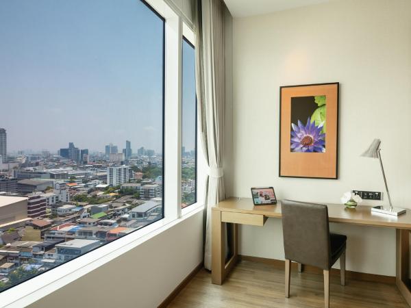 Eastin Grand Hotel Sathorn : photo 2 de la chambre chambre supérieure mahanakhon
