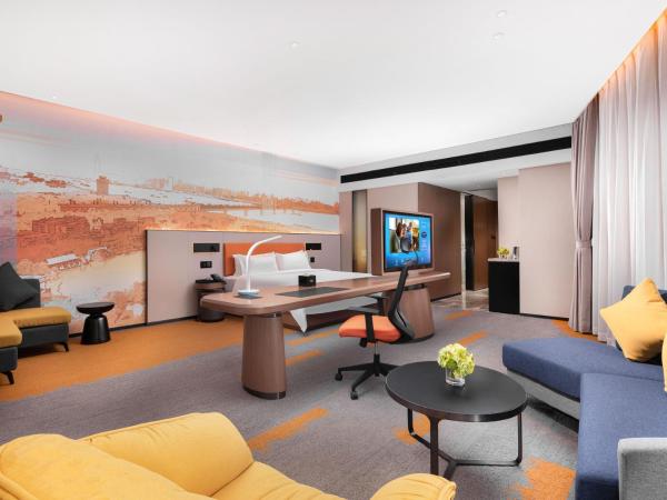 Hampton by Hilton Wuhan Zhongnan Jiedaokou Hotel : photo 4 de la chambre chambre lit king-size affaires