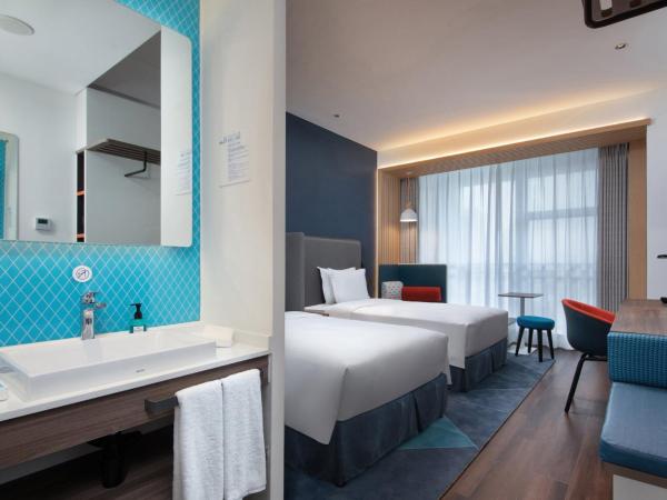 Holiday Inn Express Dongguan Humen, an IHG Hotel : photo 5 de la chambre chambre lit king-size feature