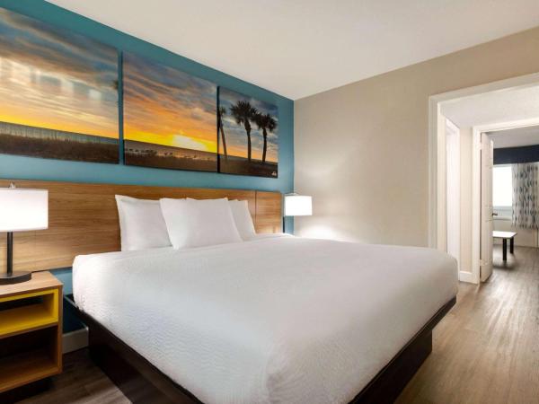 Days Inn by Wyndham Myrtle Beach-Beach Front : photo 1 de la chambre chambre lit king-size - vue sur océan - non-fumeurs