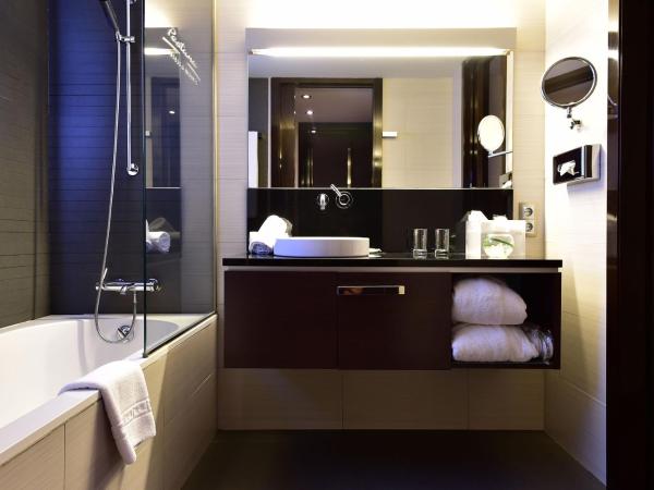 Pestana Arena Barcelona : photo 7 de la chambre chambre lit king-size deluxe