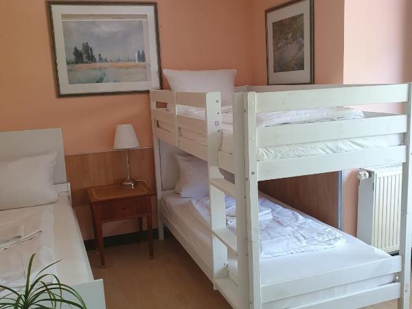 CityPark Aparthotel : photo 2 de la chambre chambre triple