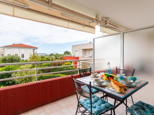 Juan Flore II AP4408 By Riviera Holiday Homes : photo 4 de la chambre appartement