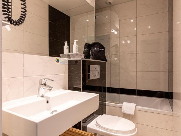 Hotel Olympic Paris Boulogne by Patrick Hayat : photo 9 de la chambre chambre double ou lits jumeaux classique