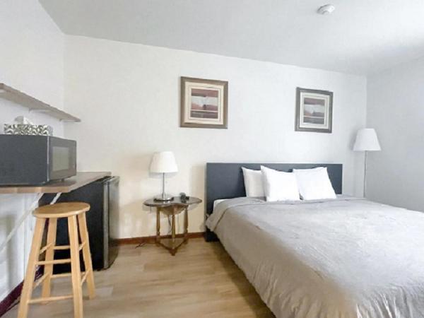 Commons Inn : photo 4 de la chambre chambre lit king-size standard