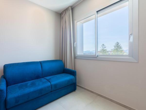 Antares Rooms and Suites : photo 8 de la chambre chambre familiale - vue latérale sur mer