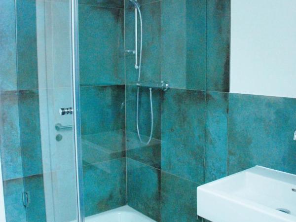 Sweet Clementine B & B : photo 7 de la chambre chambre simple avec salle de bains 