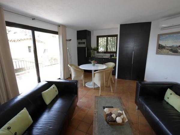 Les Jardins de Cassis : photo 4 de la chambre suite (5 adultes)
