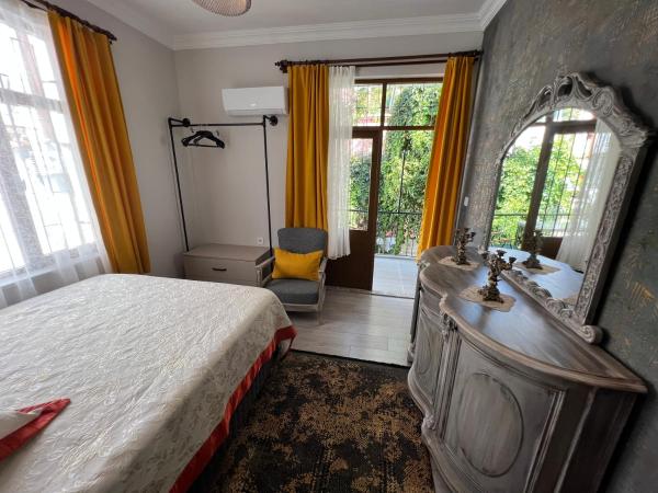 Konukzade OldTown Apart : photo 3 de la chambre appartement avec balcon