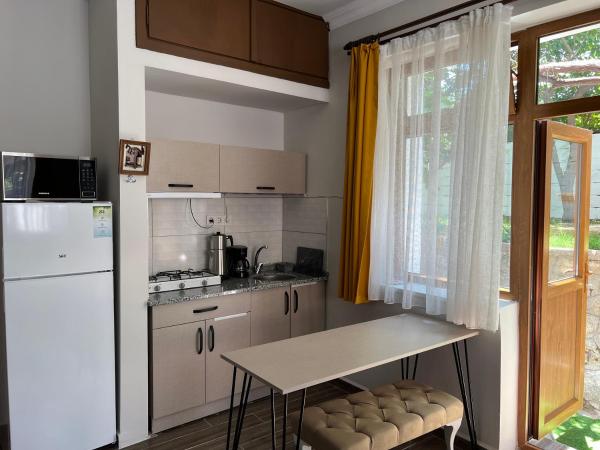 Konukzade OldTown Apart : photo 4 de la chambre appartement avec balcon