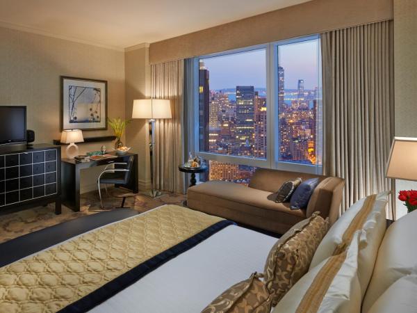 Mandarin Oriental, New York : photo 2 de la chambre chambre lit king-size avec vue sur central park