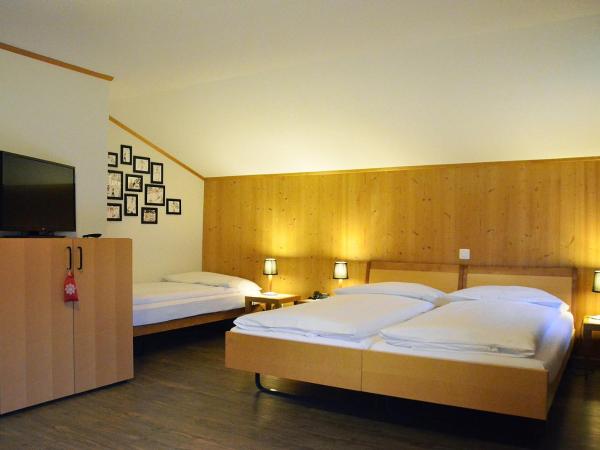 Hotel Garni Hostatt : photo 5 de la chambre chambre quadruple