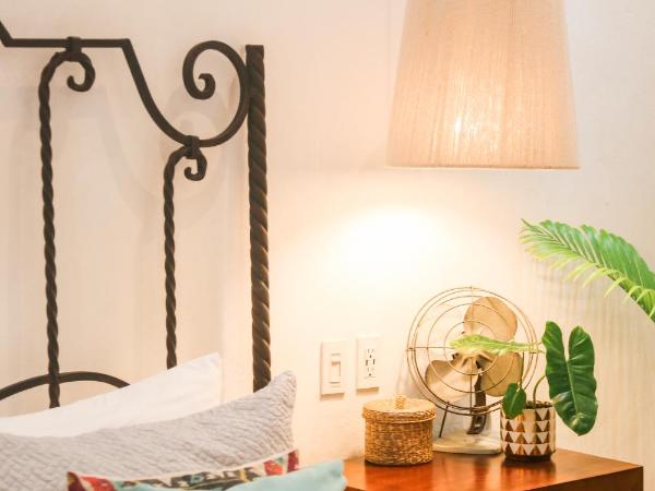 The Diplomat Boutique Hotel : photo 8 de la chambre suite deluxe avec lit king-size