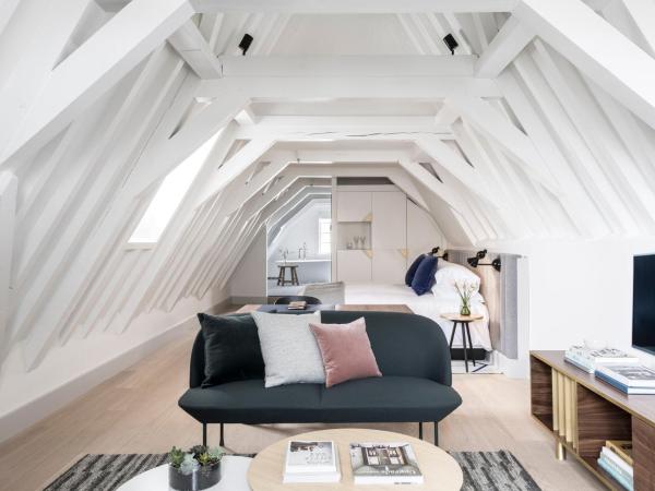 Kimpton De Witt Amsterdam, an IHG Hotel : photo 5 de la chambre suite lit king-size - vue sur ville