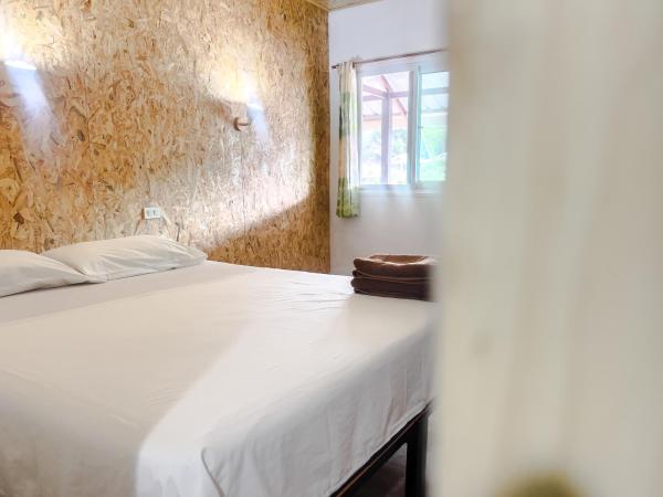 Lux Guesthouse : photo 9 de la chambre chambre double standard