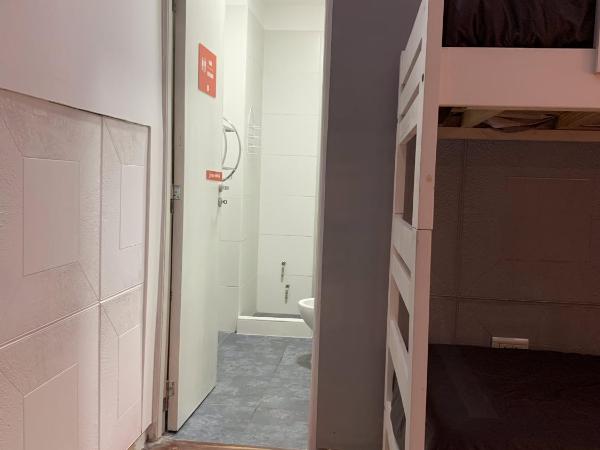 Andino BnB : photo 4 de la chambre chambre double ou lits jumeaux avec salle de bains privative