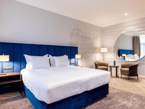 Grandhotel Pupp : photo 1 de la chambre studio moderne côté parc avec accès au centre de bien-Être - vue avant