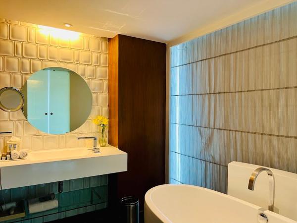 The Park Hyderabad, Banjara Hills near Hussain Sagar Lake : photo 10 de la chambre luxury double or twin room with 10% discount on food and soft beverages