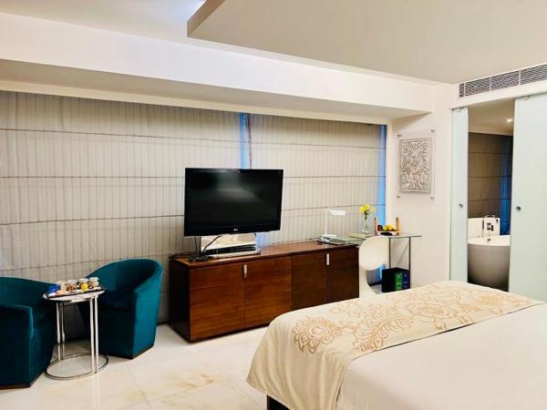 The Park Hyderabad, Banjara Hills near Hussain Sagar Lake : photo 7 de la chambre courtyard room with 15% discount on food and soft beverages & 10% discount on spa& laundry