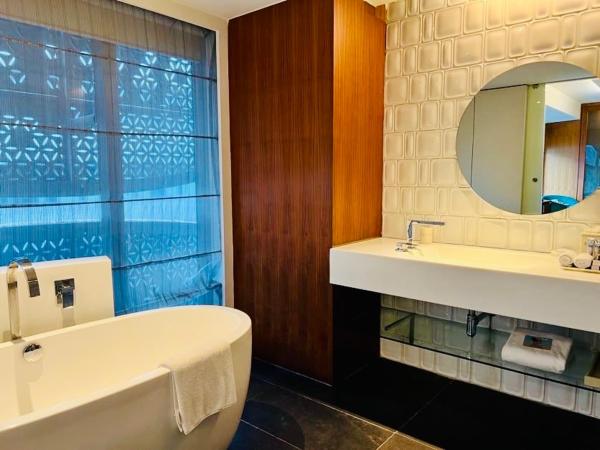 The Park Hyderabad, Banjara Hills near Hussain Sagar Lake : photo 4 de la chambre courtyard room with 15% discount on food and soft beverages & 10% discount on spa& laundry