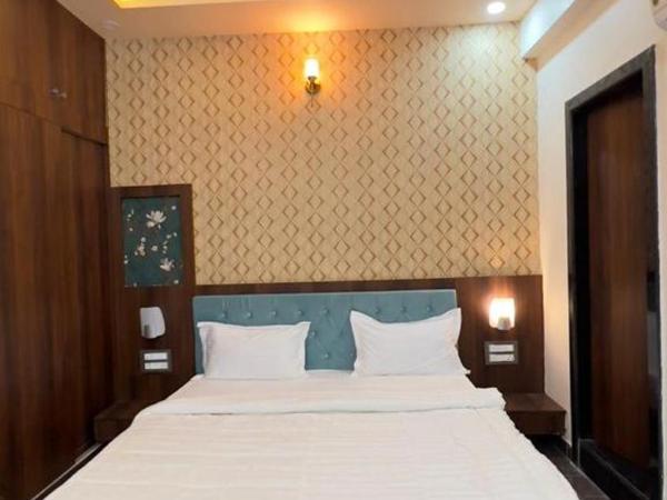 Hotel Abhinandan Palace : photo 4 de la chambre chambre deluxe