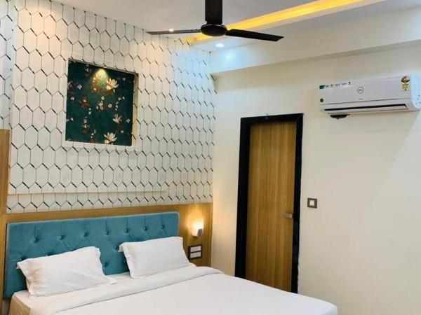 Hotel Abhinandan Palace : photo 2 de la chambre chambre deluxe