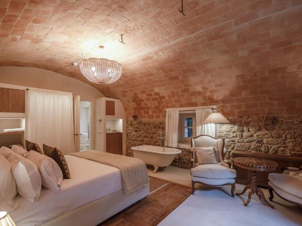 Castell de Vallgornera : photo 5 de la chambre chambre double - accessible aux personnes à mobilité réduite 