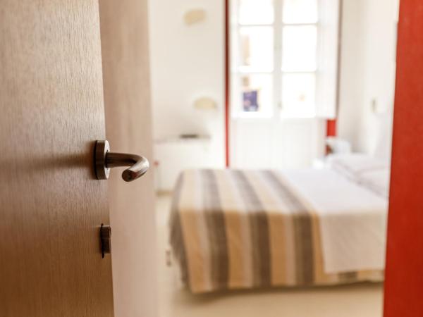 Onlyrooms II - Old Town & Typical Food : photo 6 de la chambre chambre double avec salle de bains privative