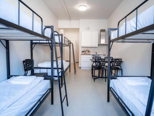 Bunks at Rode : photo 4 de la chambre family room for six