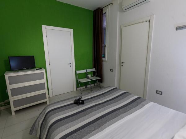 Onlyrooms II - Old Town & Typical Food : photo 5 de la chambre studio standard