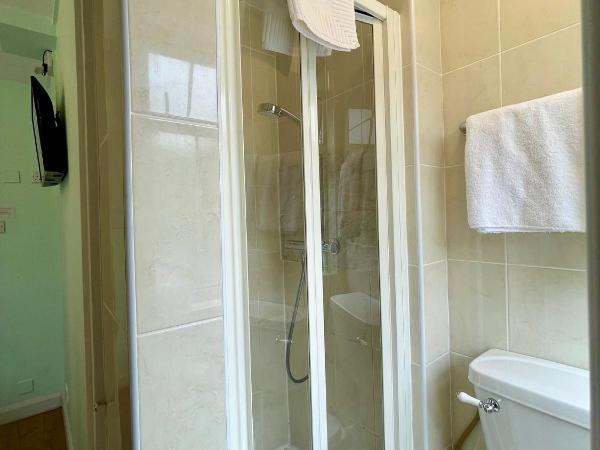 Shandon Bells Guest House : photo 3 de la chambre chambre lits jumeaux Économique