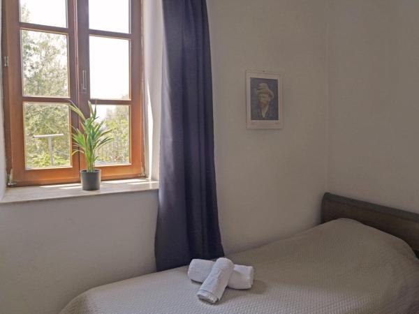 POLAS Residencies : photo 5 de la chambre studio avec vue sur jardin