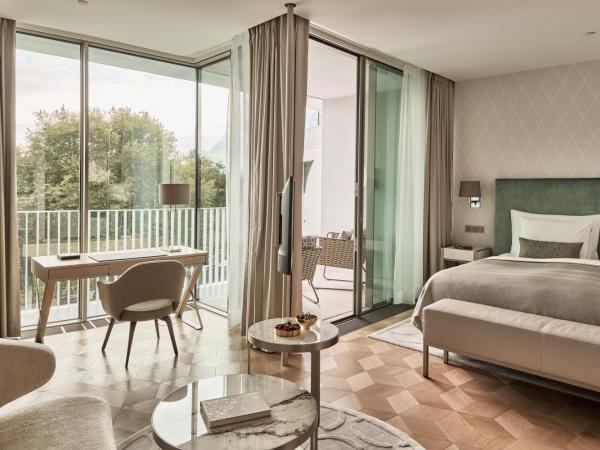 The Fontenay Hamburg : photo 3 de la chambre chambre double deluxe avec balcon