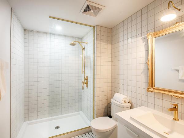 Hôtel du Jardin - Par Les Lofts Vieux-Québec : photo 1 de la chambre chambre avec 2 grands lits queen-size