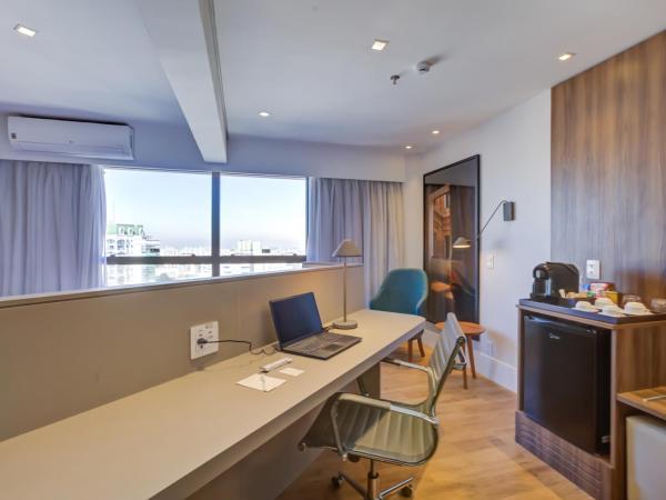 Radisson São Paulo Paulista : photo 8 de la chambre suite premium lit king-size