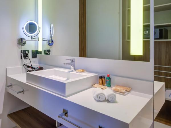 Radisson São Paulo Paulista : photo 7 de la chambre suite familiale classe affaires