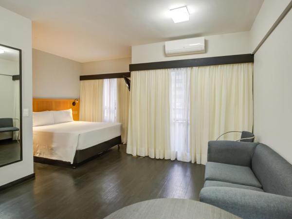 Radisson São Paulo Paulista : photo 2 de la chambre superior with queen size bed