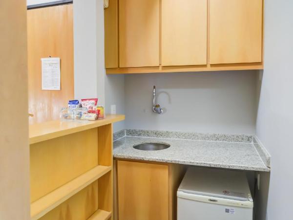 Radisson São Paulo Paulista : photo 6 de la chambre superior with queen size bed