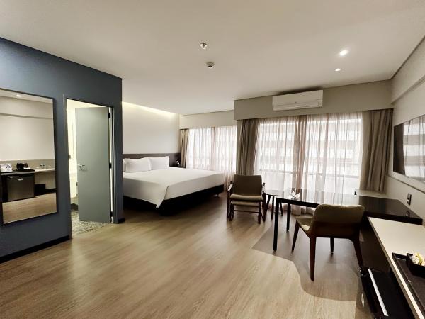 Radisson São Paulo Paulista : photo 2 de la chambre premier room with king size bed