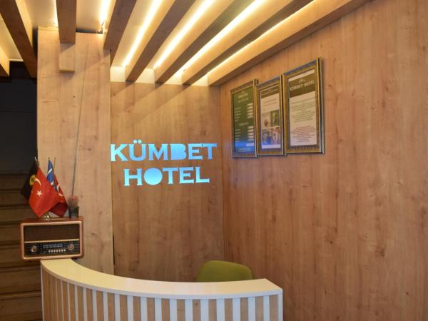 Kümbet Hotel : photo 6 de la chambre chambre triple avec salle de bains privative