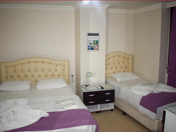 Kümbet Hotel : photo 4 de la chambre chambre familiale avec salle de bains privative