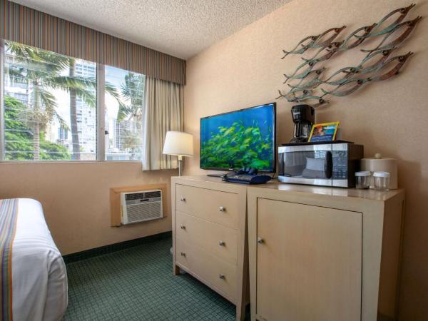 Aqua Aloha Surf Waikiki : photo 3 de la chambre chambre moyenne