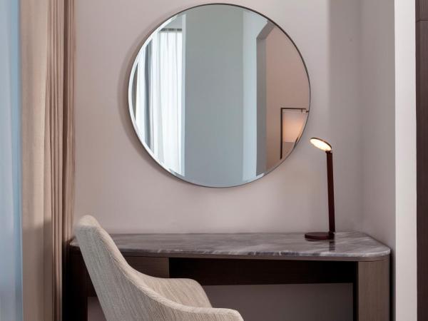 The First Collection at Jumeirah Village Circle, a Tribute Portfolio Hotel : photo 1 de la chambre chambre lits jumeaux sky classique avec accès au club de plage soluna - vue sur ville